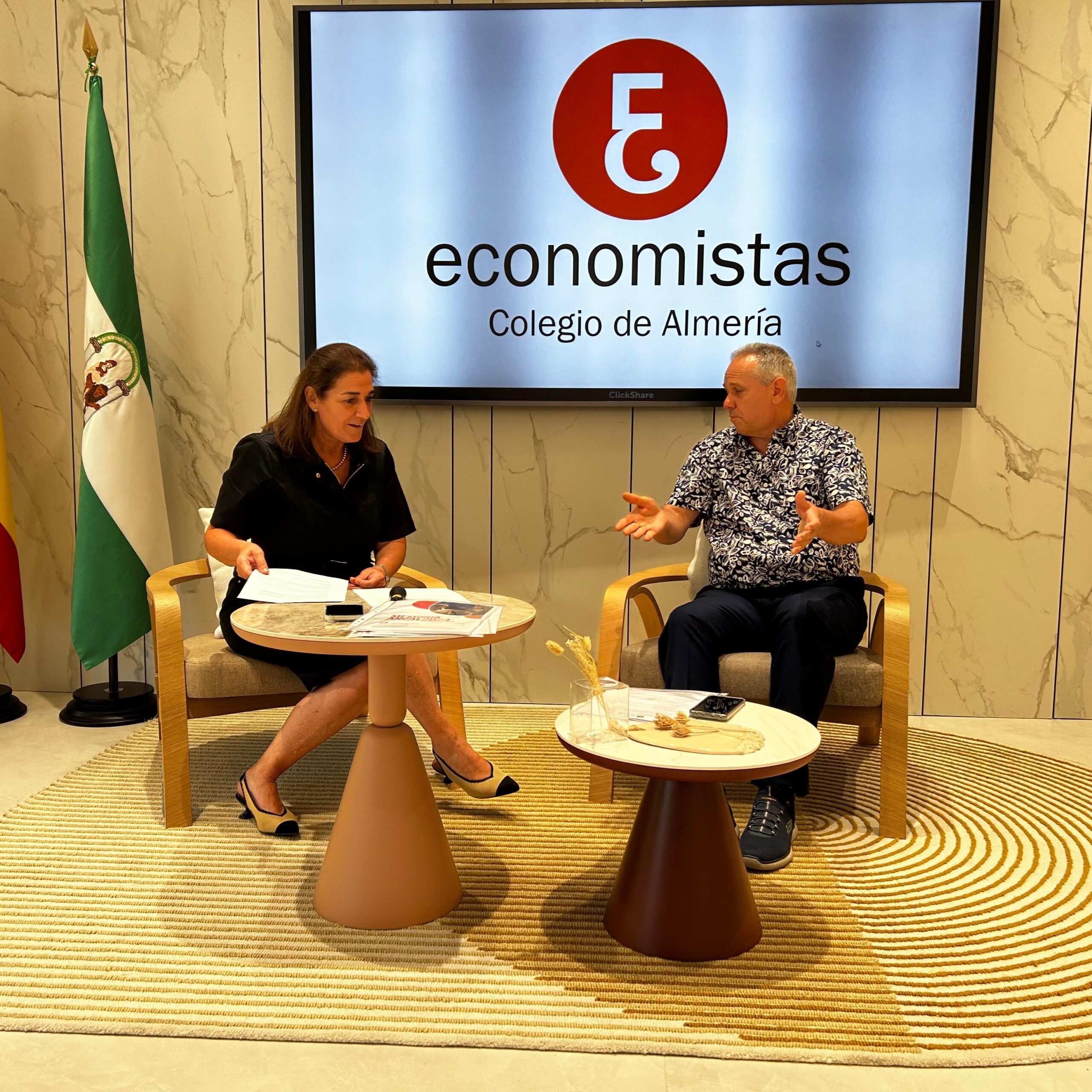 Imagen institucional Colegio de Economistas de Almería Uso de Marca